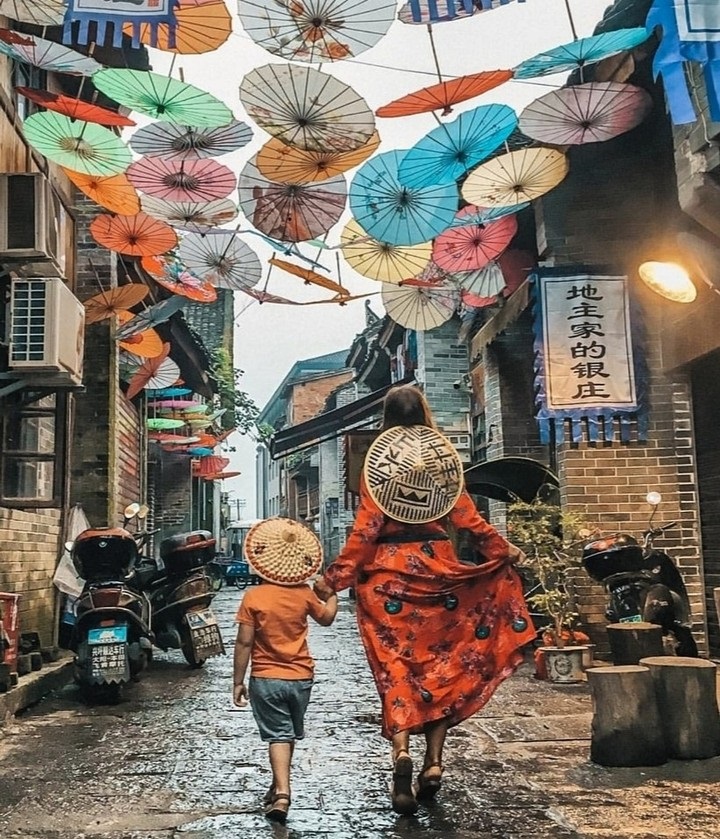 Du lịch H&agrave;ng Ch&acirc;u Trung Quốc kh&aacute;m ph&aacute; chốn thi&ecirc;n đường nơi hạ giới