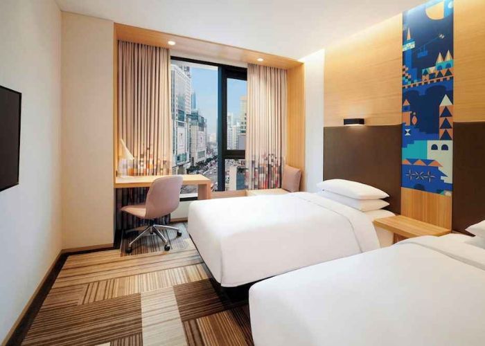 Seoul c&oacute; rất nhiều lựa chọn lưu tr&uacute;, từ hostel gi&aacute; rẻ đến kh&aacute;ch sạn cao cấp